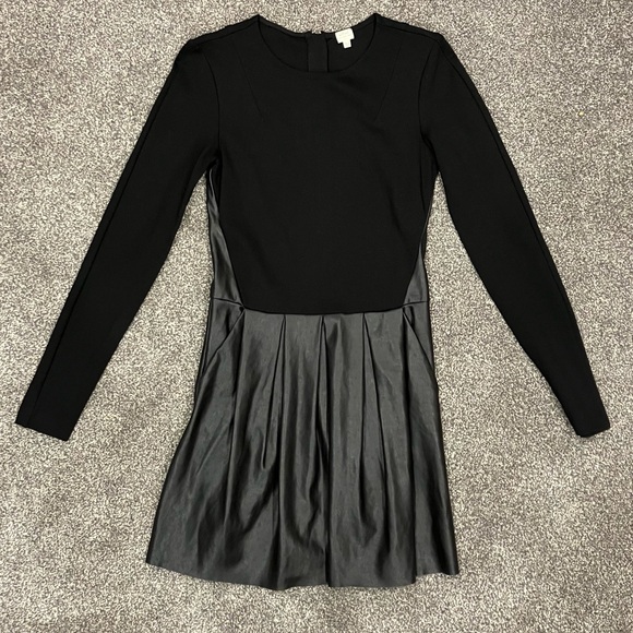 Wilfred Aritzia faux leather black mini long sleeve dress - Picture 2 of 12
